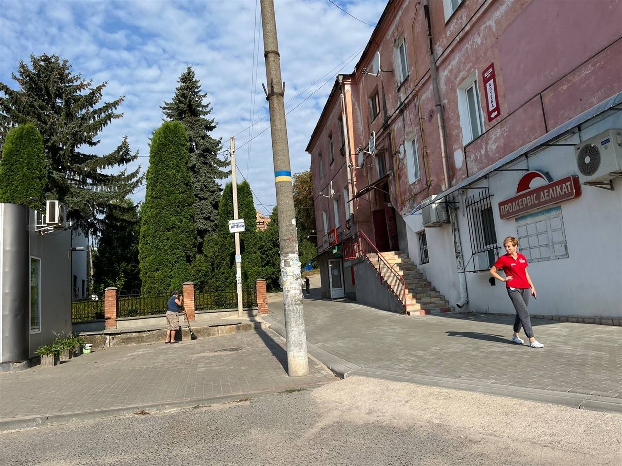 Частина дороги, що була відремонтована спільно з підприємцями біля аптеки «БАМ» 